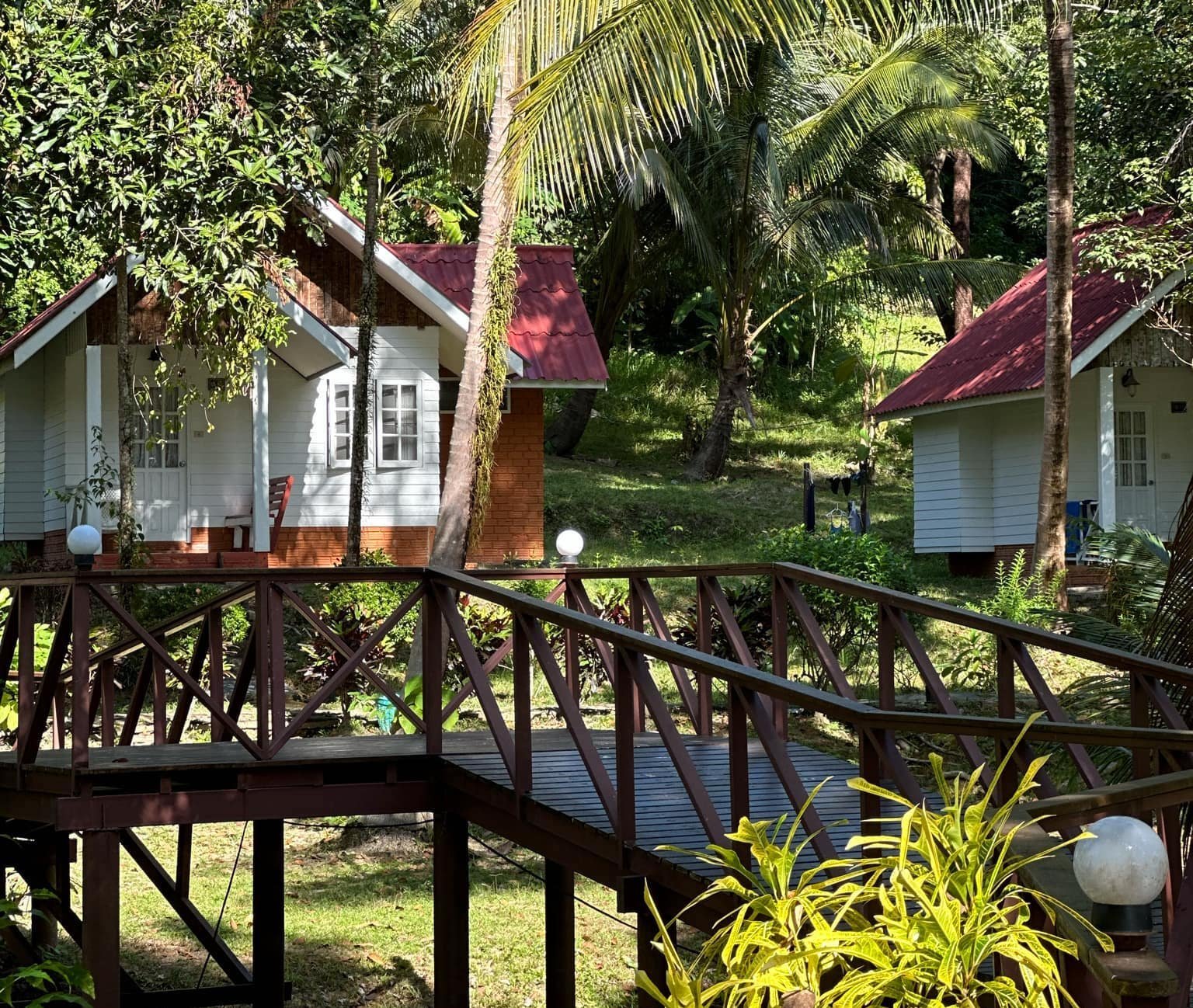 Standard Garden Bungalow interior and details