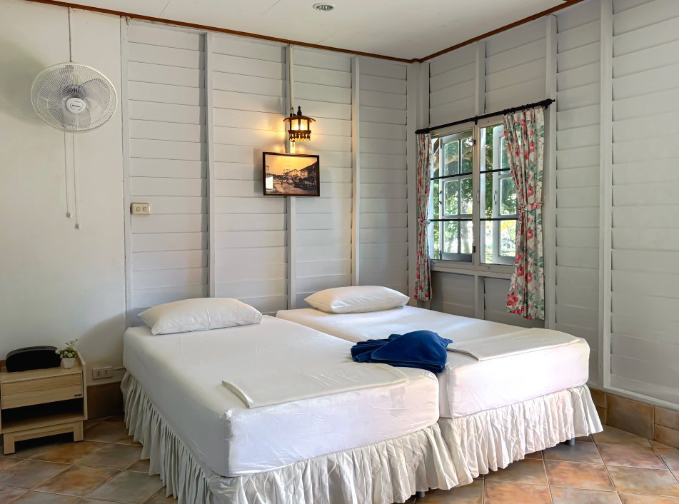 Standard Garden Bungalow - Image 3