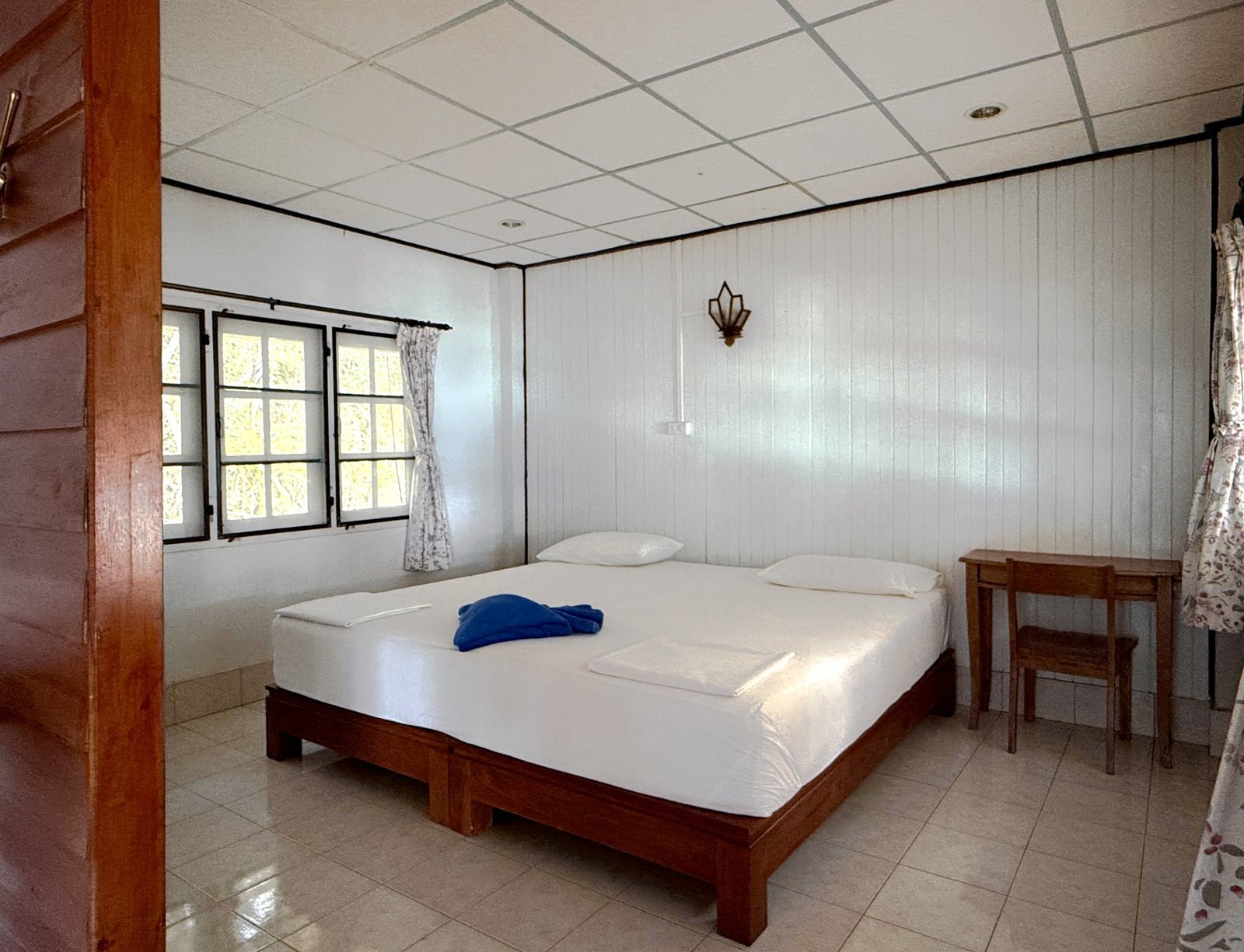 Superior Garden Bungalow - Image 2