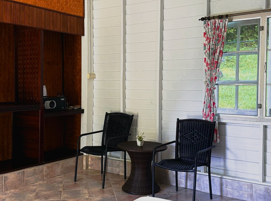 Standard Garden Bungalow - Image 4